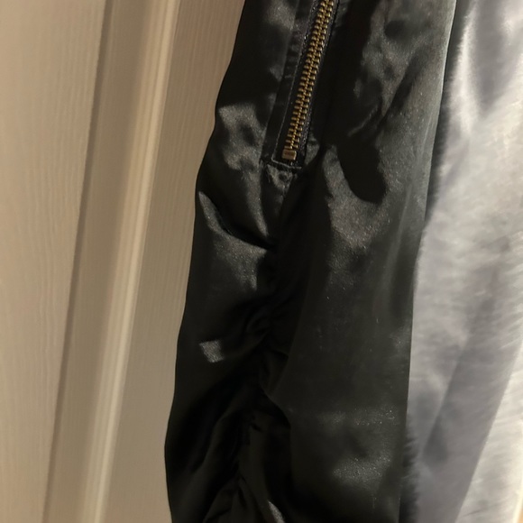 Limited size L dress. - Picture 1 of 4